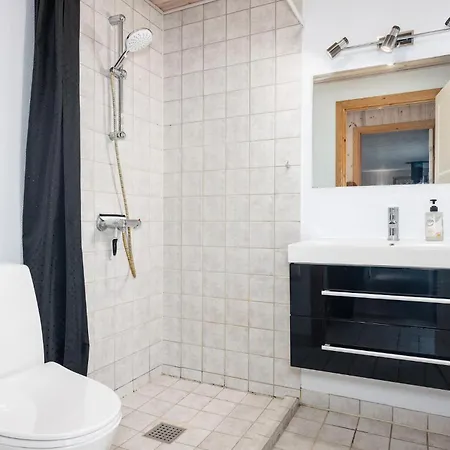 3 Bedroom Beautiful In Vaeggerlose Hébergement de vacances